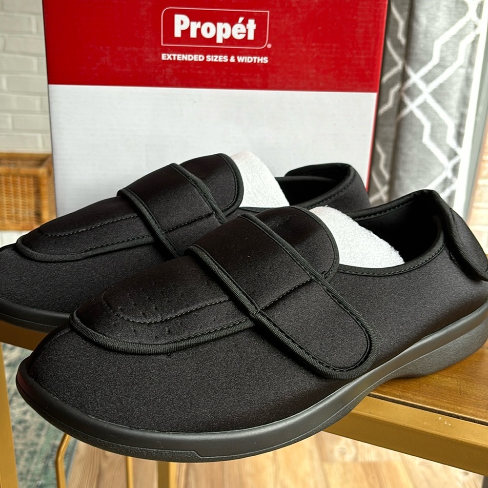 PROPET CRONUS men’s slippers/stretch shoe size 14x (3e). NEW adjustable